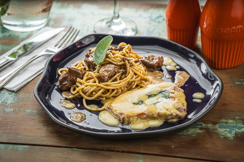 AnarcoBatel-Espaguete com funghi trufado com mignon saltimbocca-1