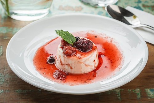 AnarcoBatel-Panna Cotta com Frutas Vermelhas-1