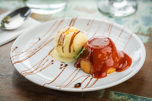 AnarcoBatel-Petit gateau de goiaba e sorvete de creme-1