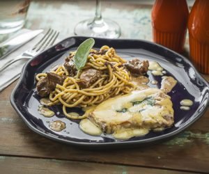 AnarcoBatel-Espaguete com funghi trufado com mignon saltimbocca-1
